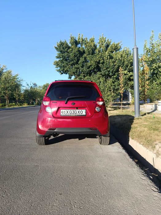 Автомобиль Спарк