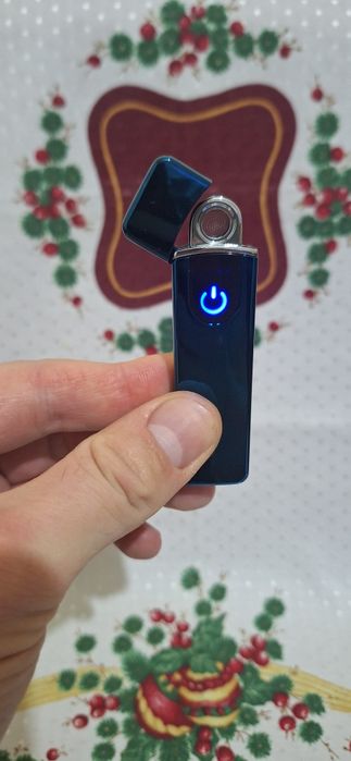 Bricheta electronica Parliament nou nouță cu incarcare USB