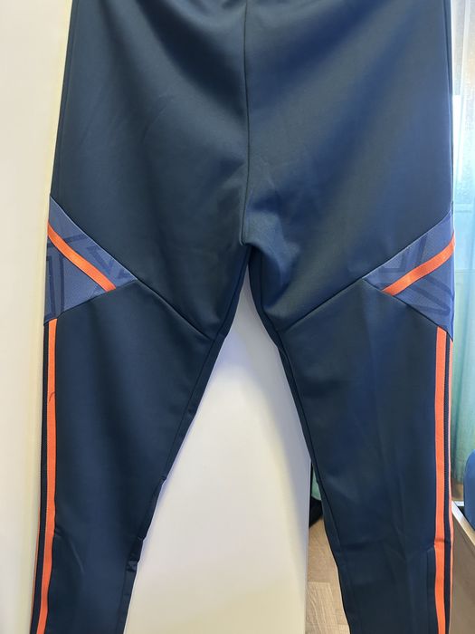 Pantaloni sport Adidas