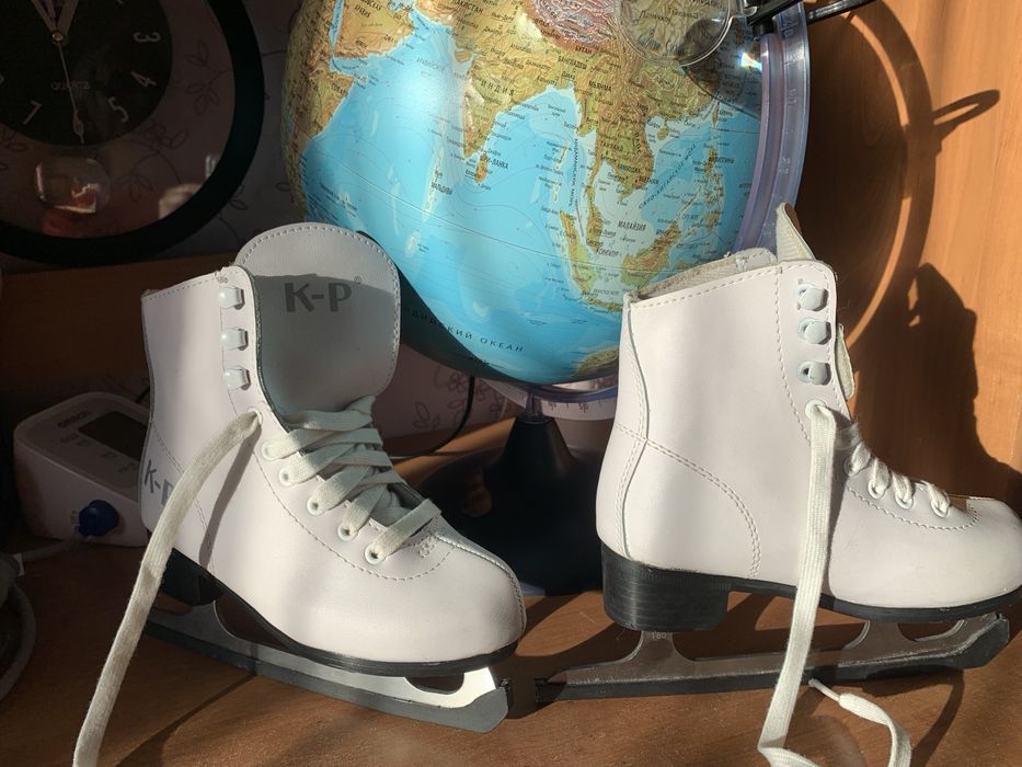 Фигурные коньки для девочек