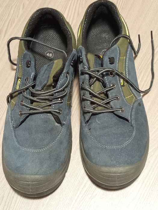 Продавам нови маратонки