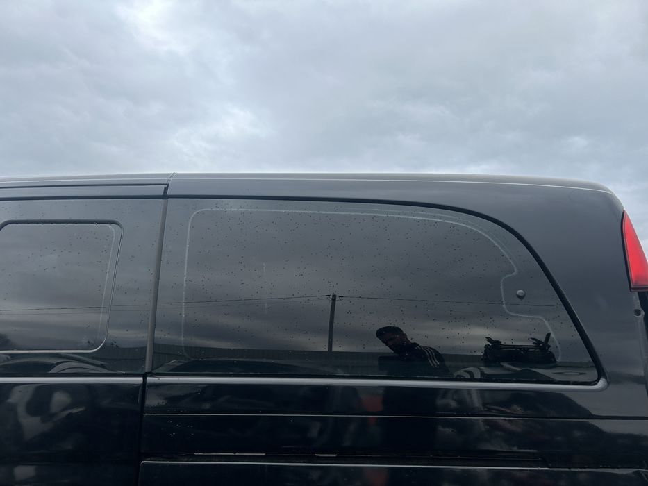 Geam stânga spate fix caroserie  Mercedes Vito 111 cdi 2009