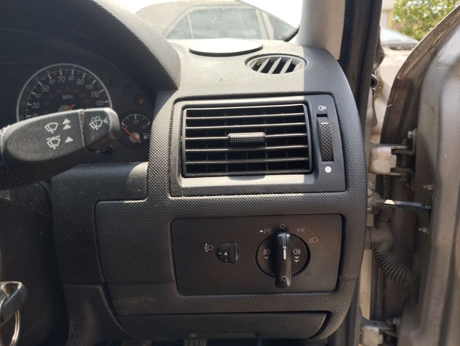 Dezmembrari  Ford MONDEO Mk 3  2000  > 2007 2.0 TDCi Motorina