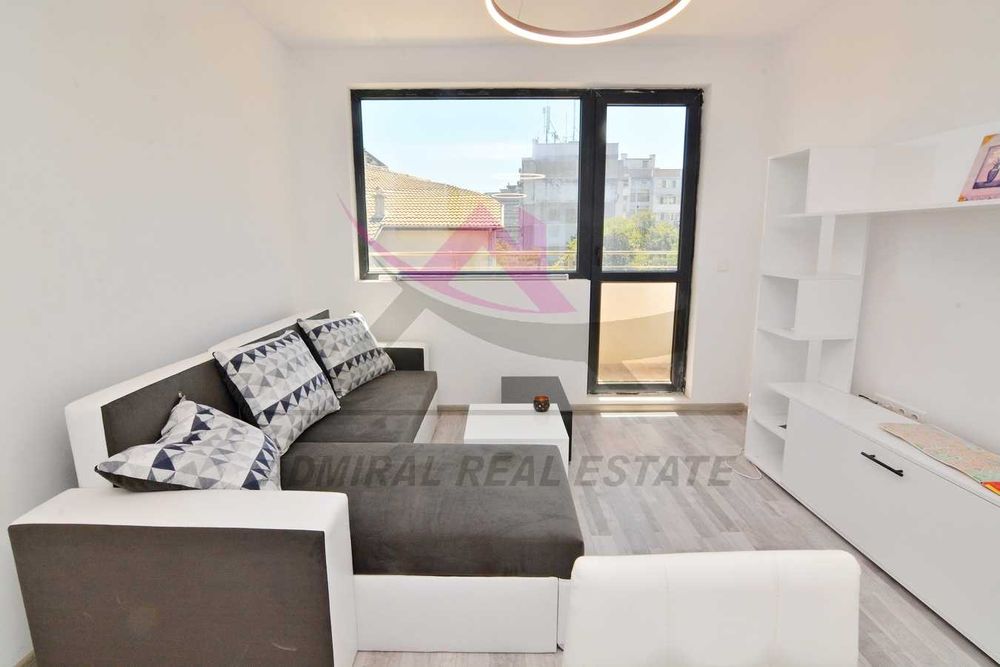 Дава се под наем Тристаен апартамент в Варна, Базар Левски - 90 кв.м за 665 € - Снимка #1