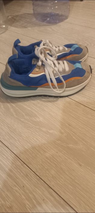 Кроссовки на мальчика