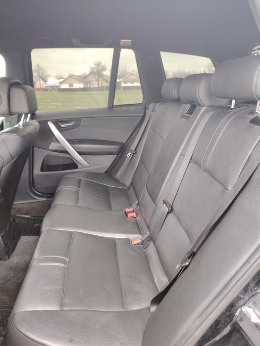 Vând bmw x3 e83 motor 2.0 dizel 150 cp anul 2006 cu distribuția în față