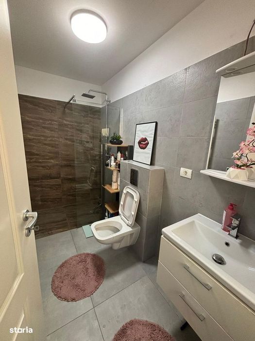 Casa tip duplex de vanzare cu 5 camere si curte la Sanandrei