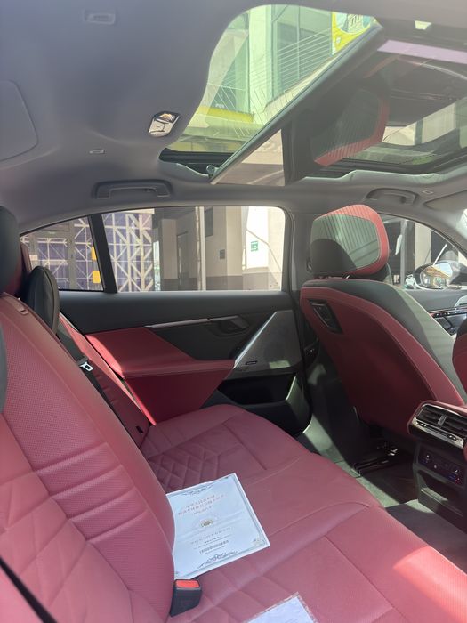 BMW i5 40L M-Sport 2025 yil