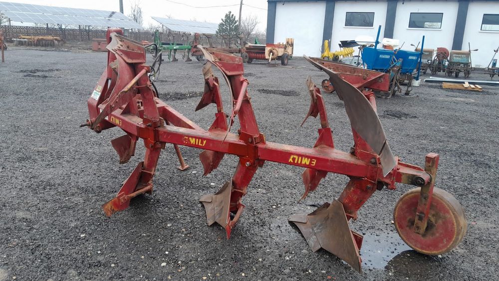 Plug naud 3 trupite piesa