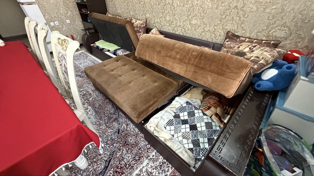 Диван б/у 100000тг!