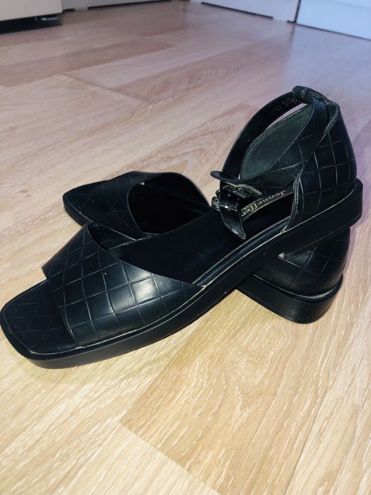 Летнии босоножки