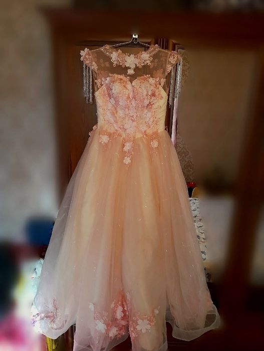 Вечерное платье для праздника