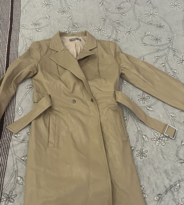 Женский-плащь 1.500