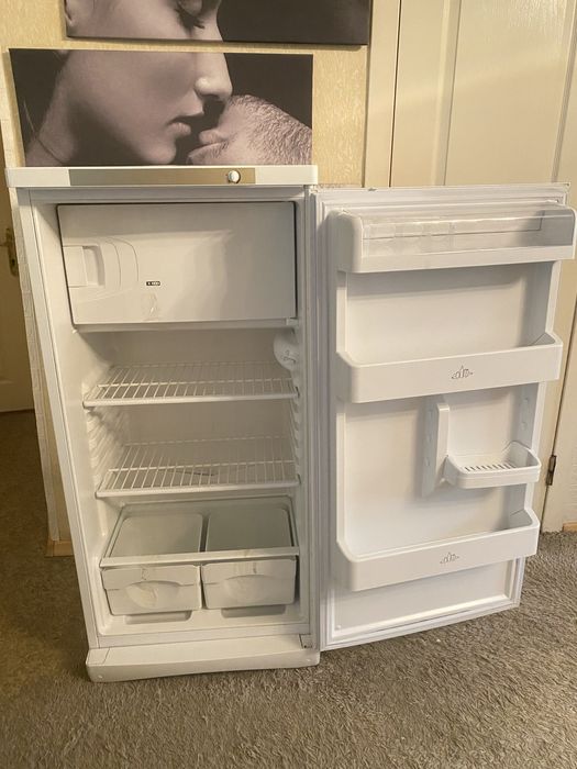 Холодильник STINOL в отличном состоянии