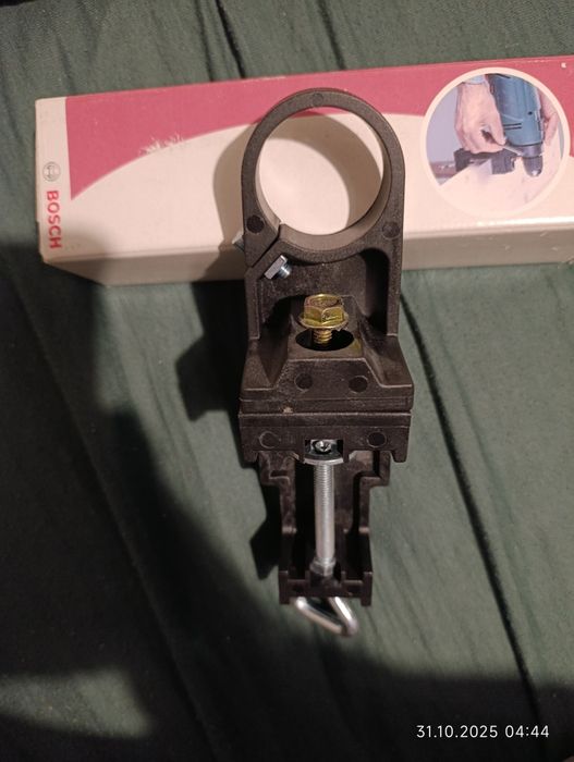 Държач Bosch за бормашина с отвор  43 mm