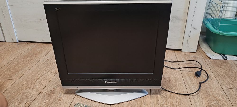 Телевизор Panasonic TX-20LA80F (20 инча) – работещ