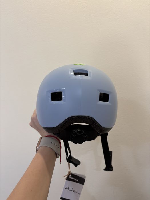 Детска пастелносиня каска за колело, ролери, скейтборд, тротинетка