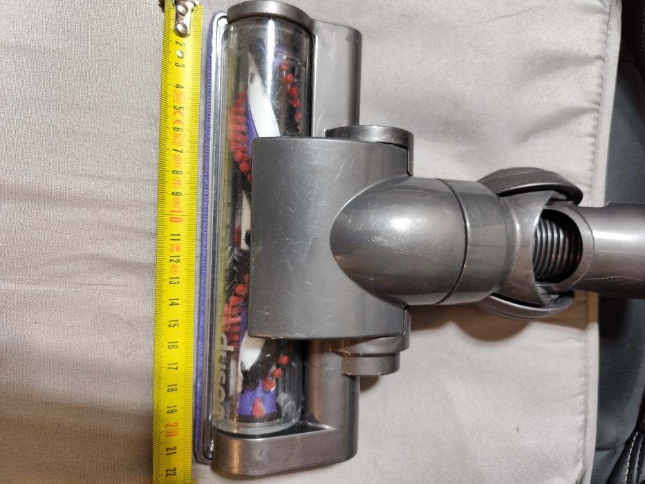 Безжична прахосмукачка Dyson V6