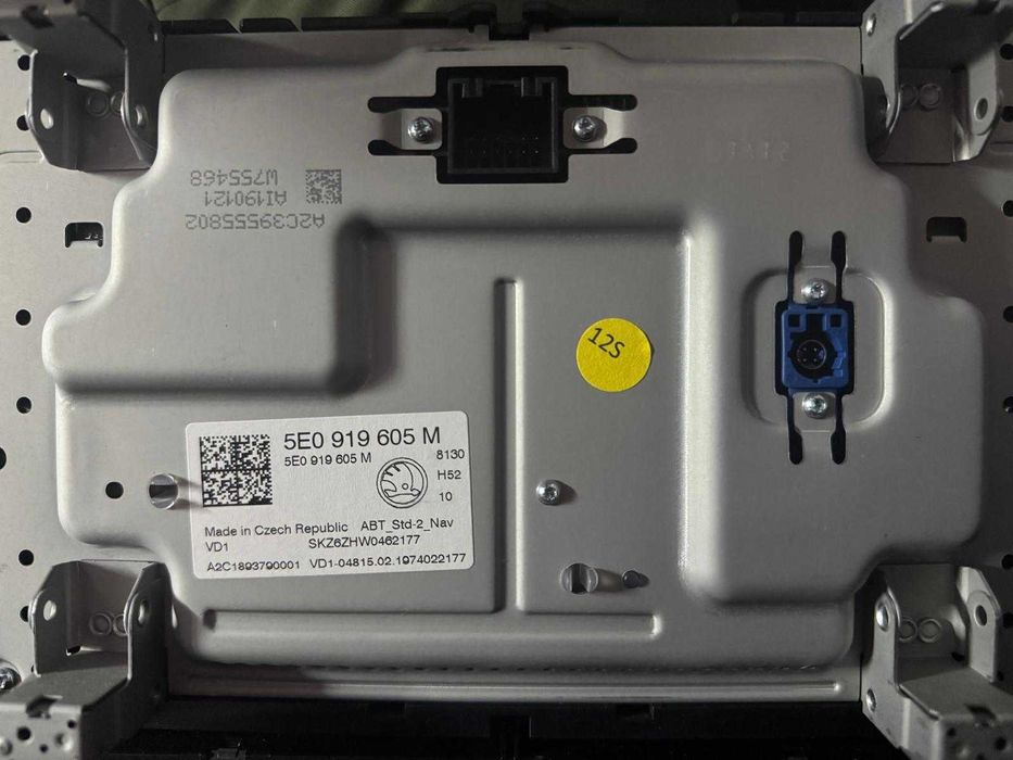 Display multimedia touch Mib2 Skoda Octavia 3 facelift cod 5E0919605M