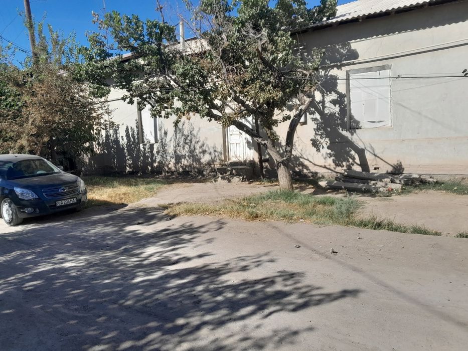 Uy sotiladi. Hovli joy