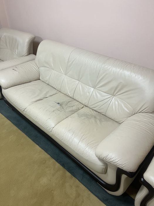 Продам диван в хорошем состояние