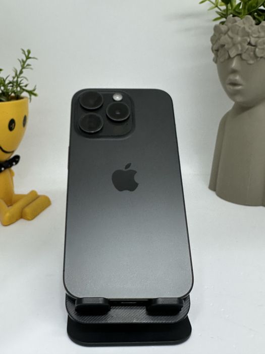 Iphone 15 pro  256 gb 82%
