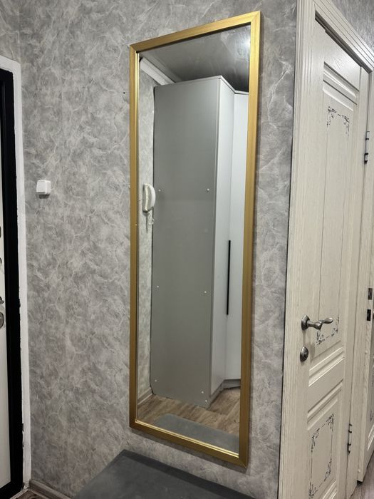 Продаю зеркало 150х50