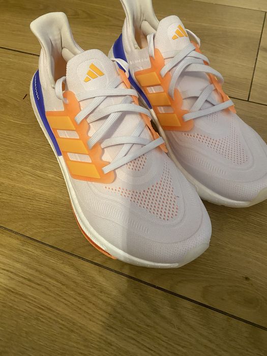 Кроссовки Adidas Ultraboost