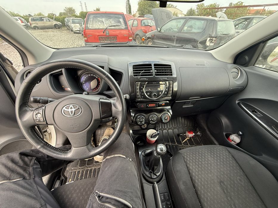 Toyota Urban Cruiser 1.4 90ph D4D 4x4 2011g за части