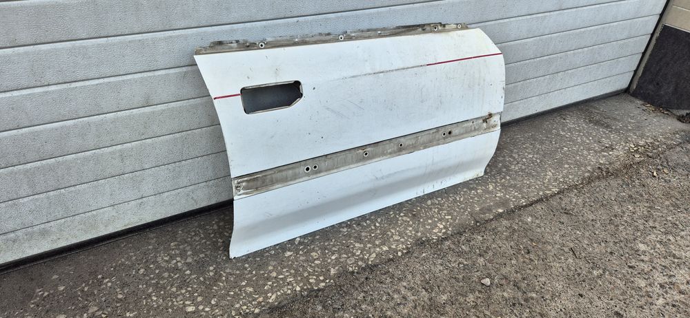 Дверь передняя правая на субару легаси зубило.