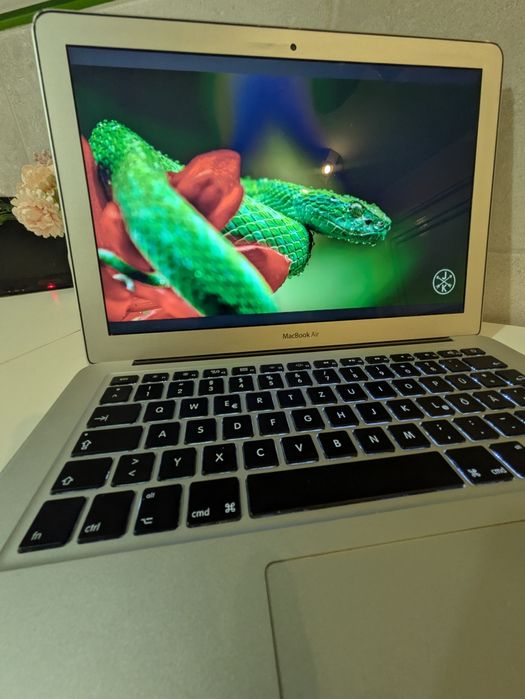 Macbook Air 2012, cu acumulator nou, 256GB