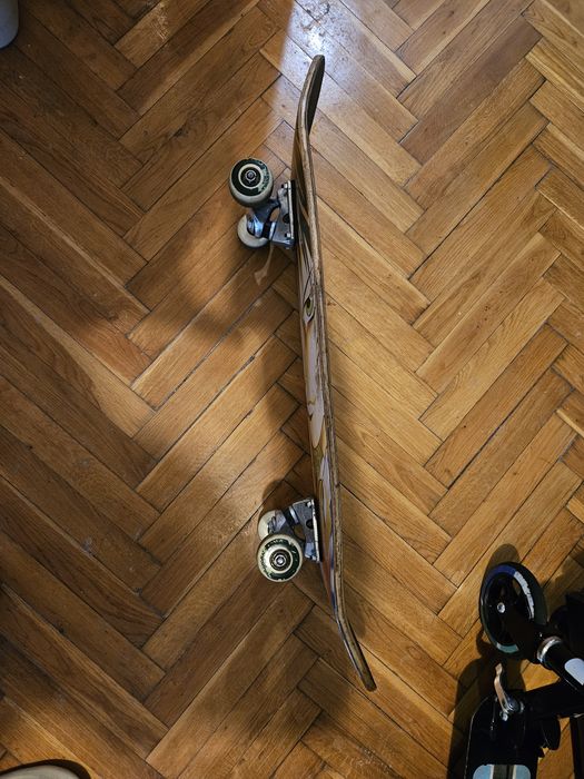 Продавам скейборд Hudora