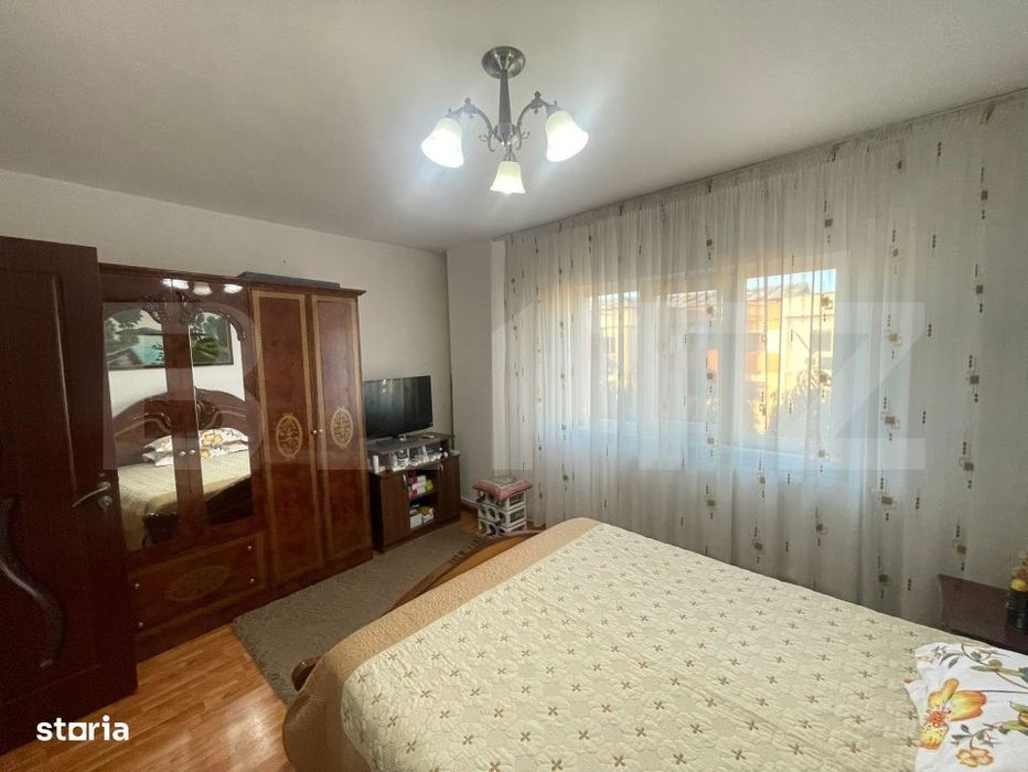 Apartament 3 camere, 78 mp, zona Pelendava