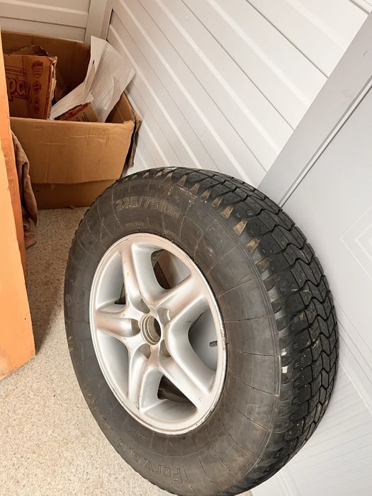 Продам запаску на лексус рх300