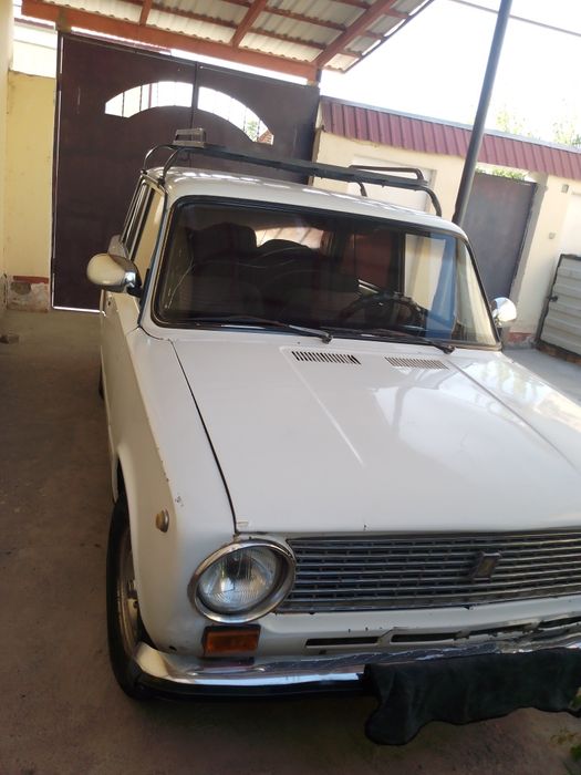 011 jugili  sotiladi