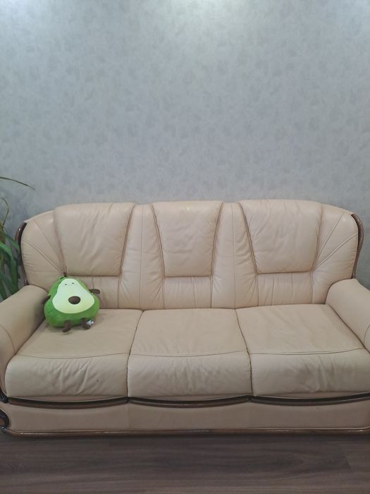 Диван и 2 кресла