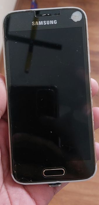 Телефоный на запчасти