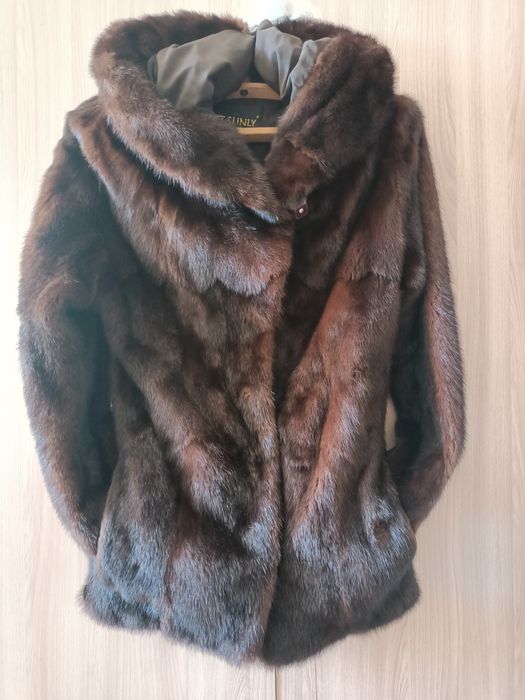 Продам норковую шубу