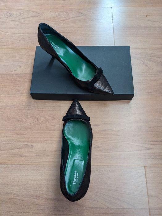 Продам женские туфли