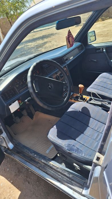 Мерседес бенз 190