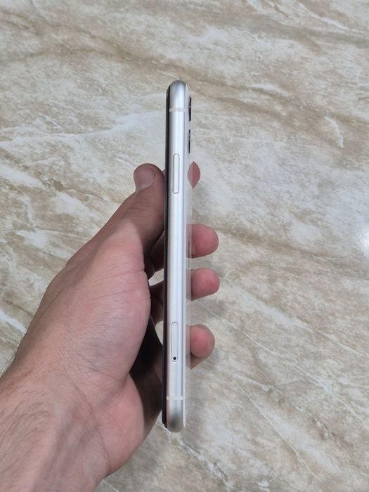 Iphone sotiladi 11