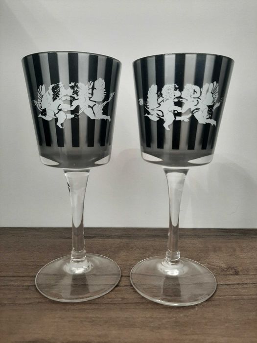 Стъклени свещници