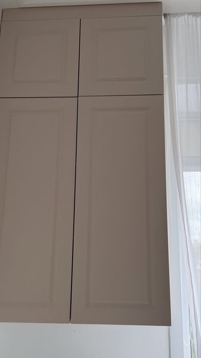 Письменные столы и шкафы подвесные