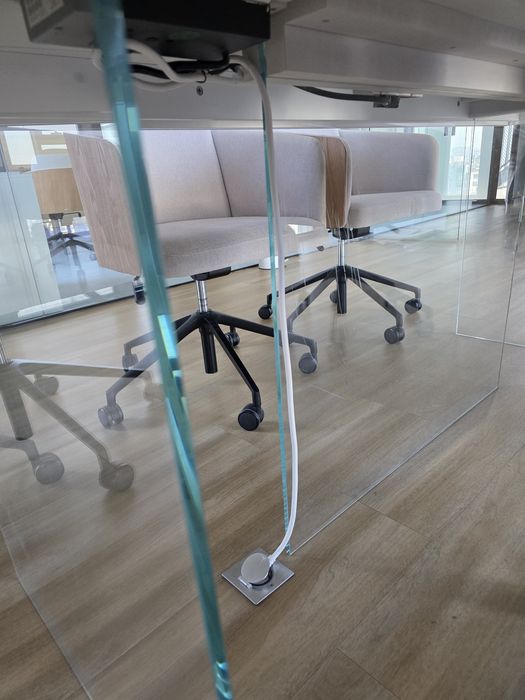 Пълно офис обзавеждане