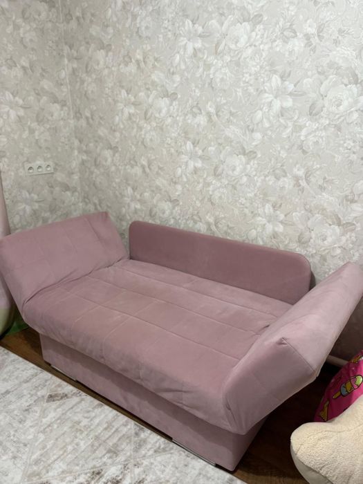 Продам диван подростковый