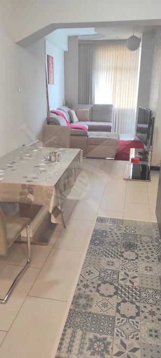 Продава се Тристаен апартамент в София, Център - 100 кв.м за 3890 €/кв.м - Снимка #2