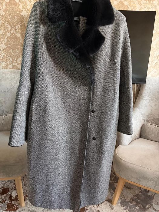 Продам пальто с норковым воротником