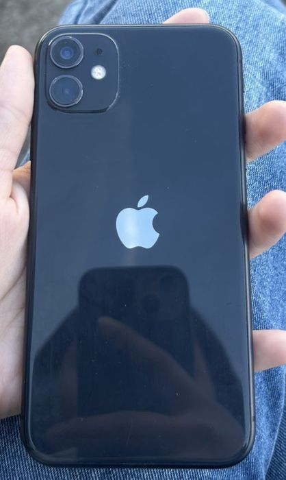 Продам срочно айфон 11