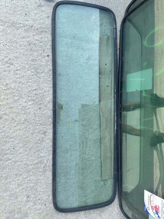 Geam cabina camioneta Iveco Daily Ford Transit Mercedes Sprinter