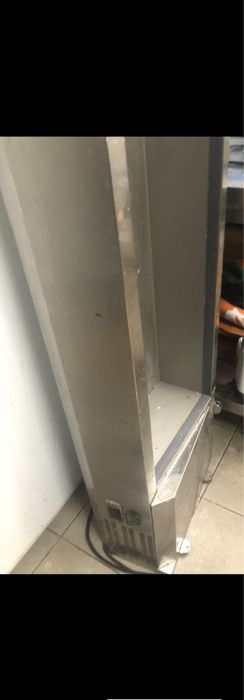 Студена витрина